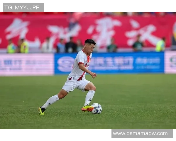 广州足球队在最新足球状态排行榜中荣登第五名展现强劲实力 广州足球队在最新足球状态排行榜中荣登第五名展现强劲实力